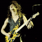 Van Halen выпускают визуальную биографию