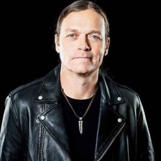 Умер солист и основатель рок-группы 3 Doors Down Брэд Арнольд