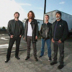 Участники Soundgarden завершают работу над неизданным материалом