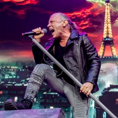 Iron Maiden запретили использовать телефоны на своём шоу