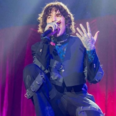 Фронтмен Bring Me The Horizon и вокалистка Spiritbox записали совместный трек