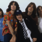 Хирурги работают лучше, если во время операций слушают AC/DC