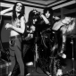 Mötley Crüe были пойманы за фонограммой