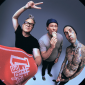 Панк-группа Blink-182 вернулась в "классическом" составе