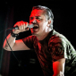 Вокалист Faith No More Майк Паттон попытался разбить дрон проводным микрофоном