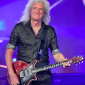 Король Великобритании Карл III присвоил гитаристу Queen и зоозащитнику Брайану Мэю титул рыцаря-бакалавра