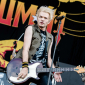 Дерик Уибли из Sum 41 поделился новостями о состоянии здоровья