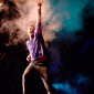 Вокалист Coldplay замаскировался и спел в караоке