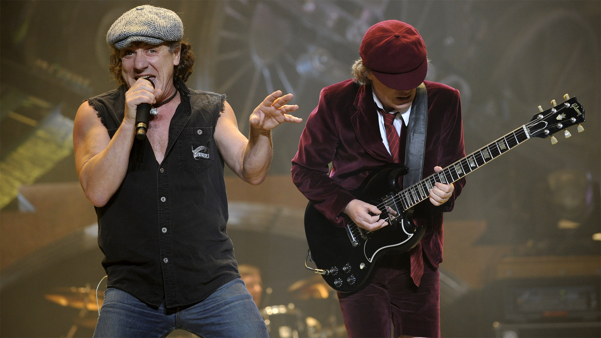 AC/DC запускают первый тур за 8 лет: видео, фотографии, сет-лист